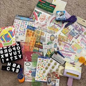 Scrapbooking/arts and crafts lot